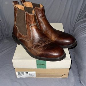 Clarks Mens “Faulkner On” Tan Leather Smart Chelsea Boots Size 13.
